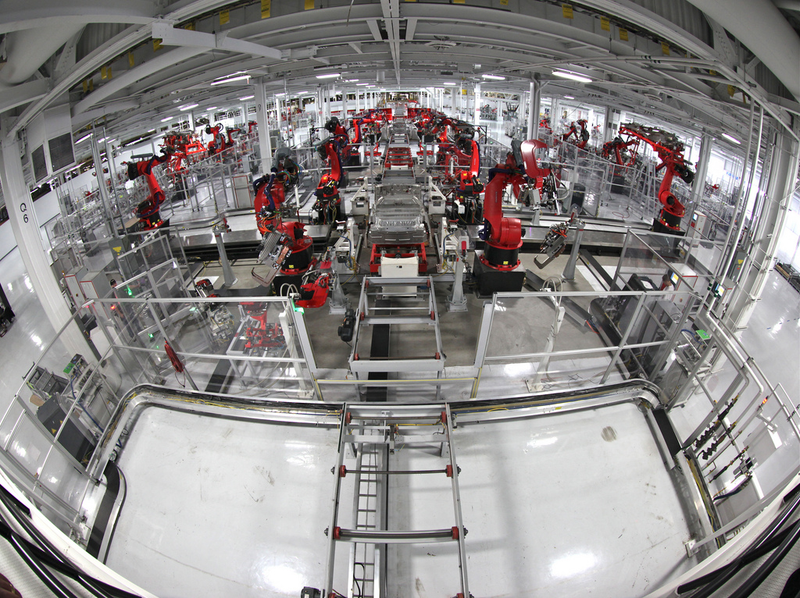 Línea de ensamblaje en Tesla Motor. Steve Jurvetson